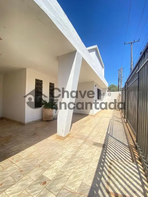 Casa com 4 quartos à venda, 198m2 em Patrimônio Silvares, Birigui - SP - imagem 2 Foto 2 de Casa com 4 quartos à venda, 198m2 em Patrimônio Silvares, Birigui - SP