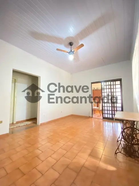 Casa com 4 quartos à venda, 198m2 em Patrimônio Silvares, Birigui - SP - imagem 6 Foto 6 de Casa com 4 quartos à venda, 198m2 em Patrimônio Silvares, Birigui - SP