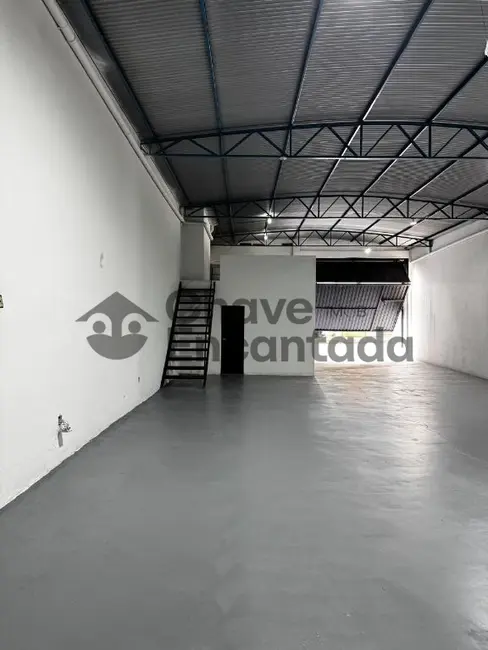 Armazém / Galpão à venda, 250m2 em Residencial Jardim do Trevo, Birigui - SP - imagem 4 Foto 4 de Armazém / Galpão à venda, 250m2 em Residencial Jardim do Trevo, Birigui - SP