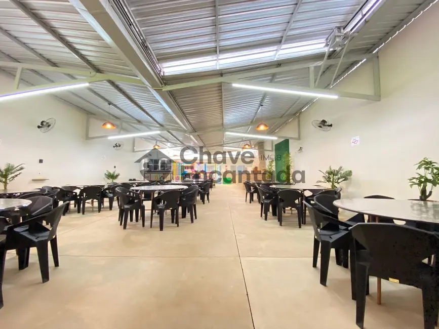 Foto 1 de Loja à venda, 207m2 em Birigui - SP