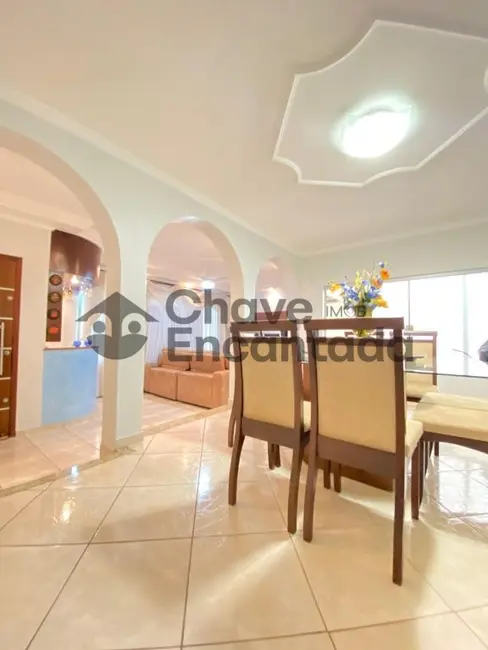 Foto 6 de Casa com 3 quartos à venda, 333m2 em Centro, Birigui - SP