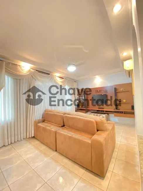 Foto 3 de Casa com 3 quartos à venda, 333m2 em Centro, Birigui - SP