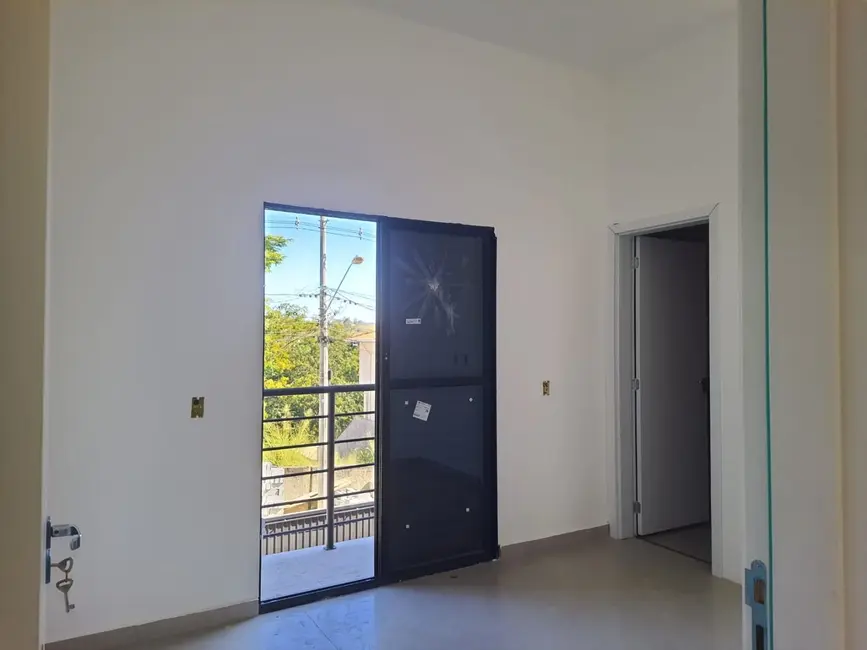 Foto 4 de Casa com 2 quartos à venda, 174m2 em Nova Cerejeira, Atibaia - SP
