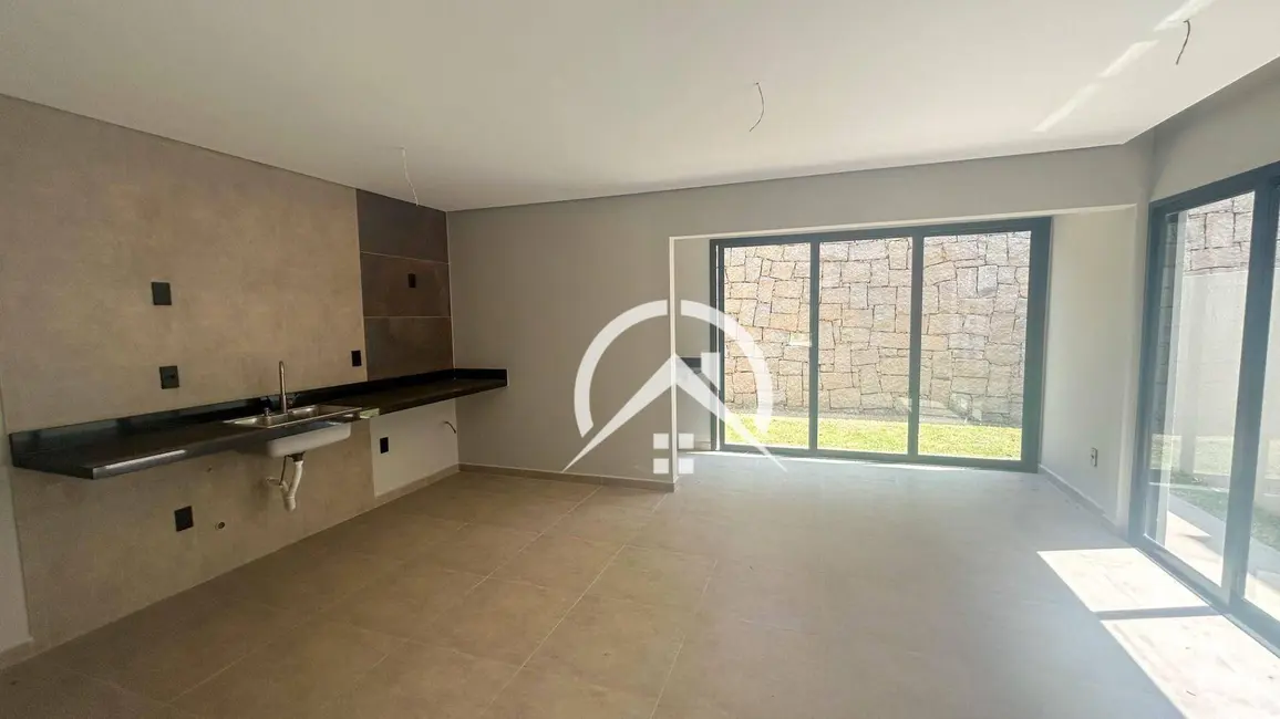 Foto 9 de Sobrado com 3 quartos à venda, 160m2 em Atibaia - SP