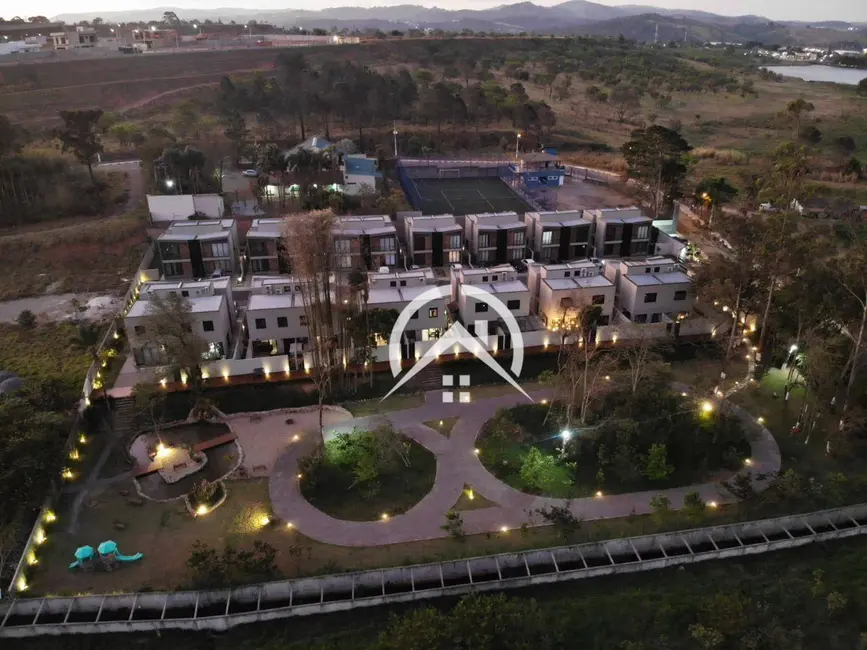 Foto 2 de Sobrado com 3 quartos à venda, 160m2 em Atibaia - SP