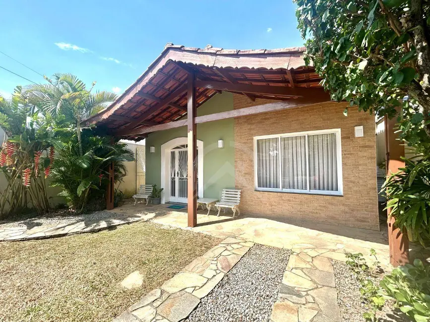 Foto 1 de Casa com 3 quartos à venda, 290m2 em Vila Helena, Atibaia - SP