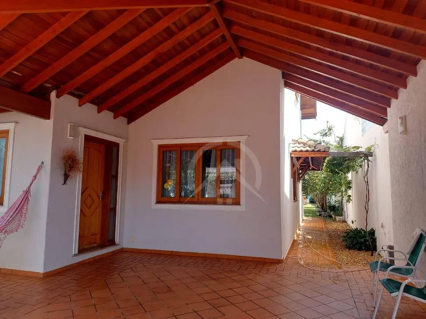 Foto 2 de Sobrado com 3 quartos à venda, 400m2 em Vila Esperia ou Giglio, Atibaia - SP