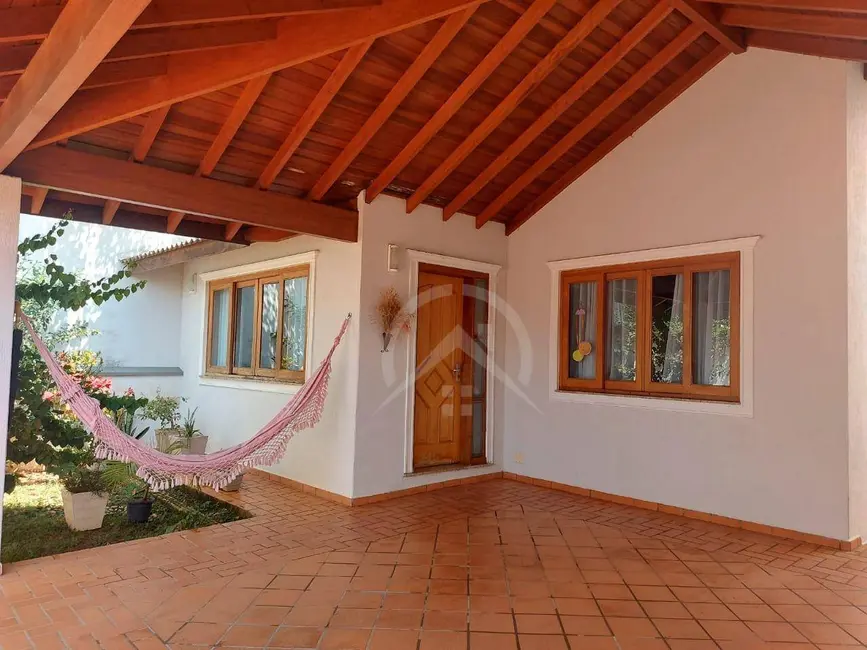 Foto 3 de Sobrado com 3 quartos à venda, 400m2 em Vila Esperia ou Giglio, Atibaia - SP