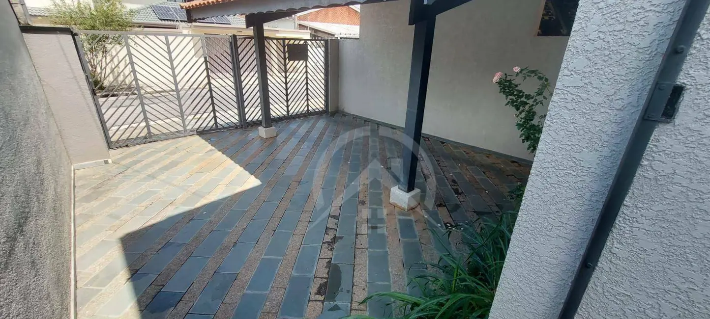 Foto 2 de Sobrado com 2 quartos à venda, 150m2 em Jardim Tapajós, Atibaia - SP