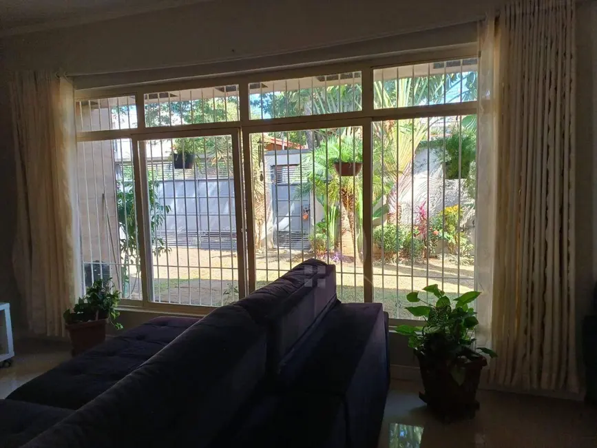 Foto 9 de Casa com 3 quartos à venda, 600m2 em Centro, Atibaia - SP