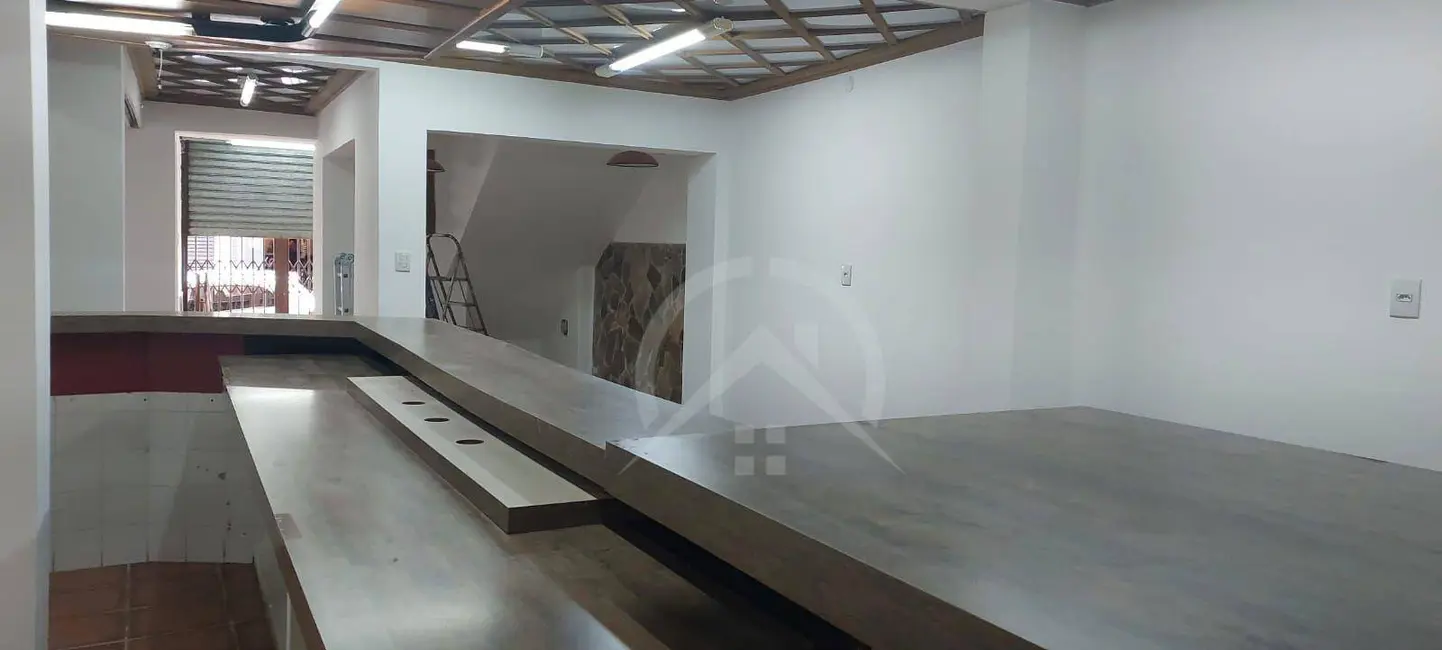 Sala Comercial para alugar, 272m2 em Centro, Atibaia - SP - imagem 4 Foto 4 de Sala Comercial para alugar, 272m2 em Centro, Atibaia - SP