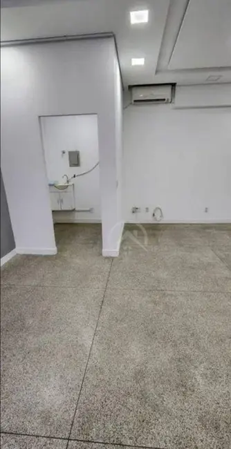 Sala Comercial para alugar, 36m2 em Centro, Atibaia - SP - imagem 5 Foto 5 de Sala Comercial para alugar, 36m2 em Centro, Atibaia - SP