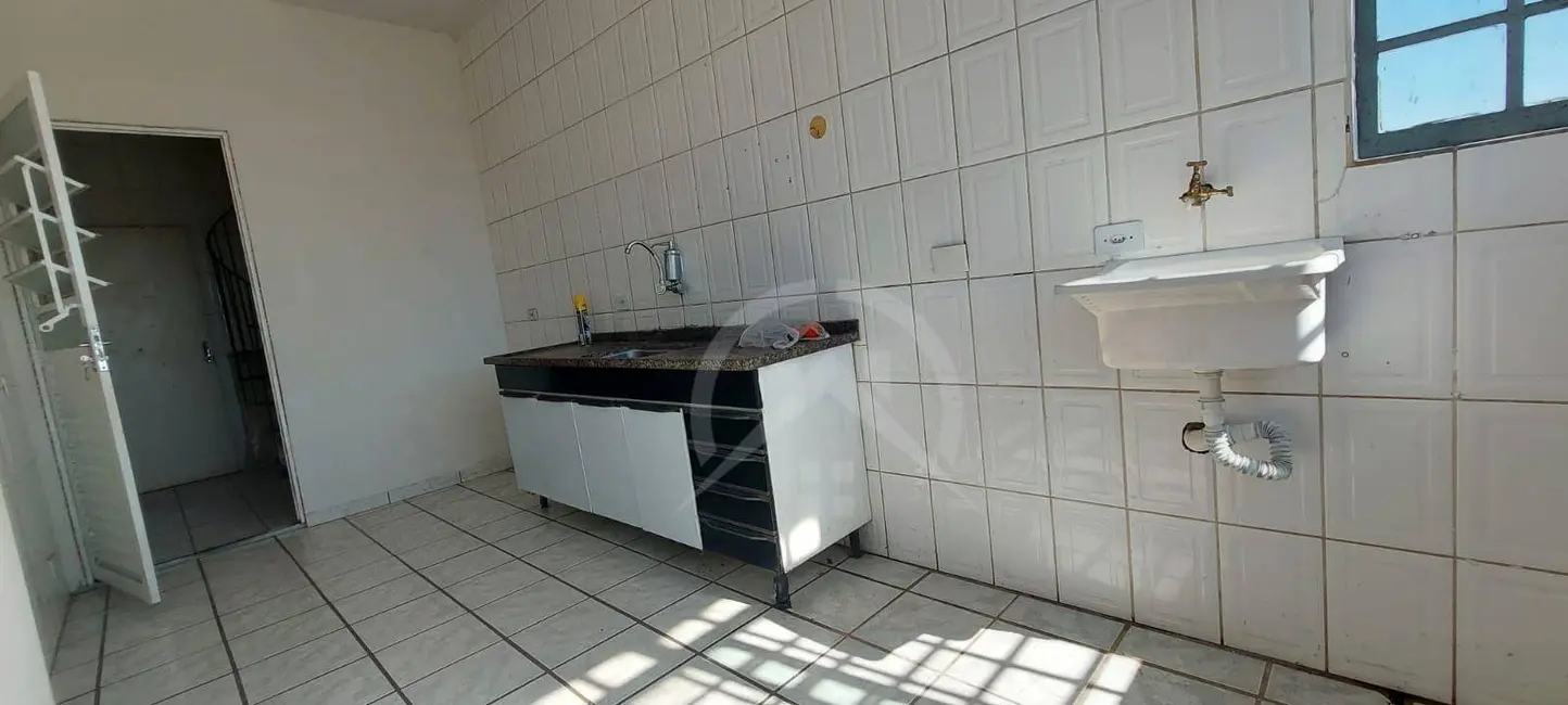 Foto 2 de Kitnet com 1 quarto para alugar, 60m2 em Jardim Alvinópolis, Atibaia - SP