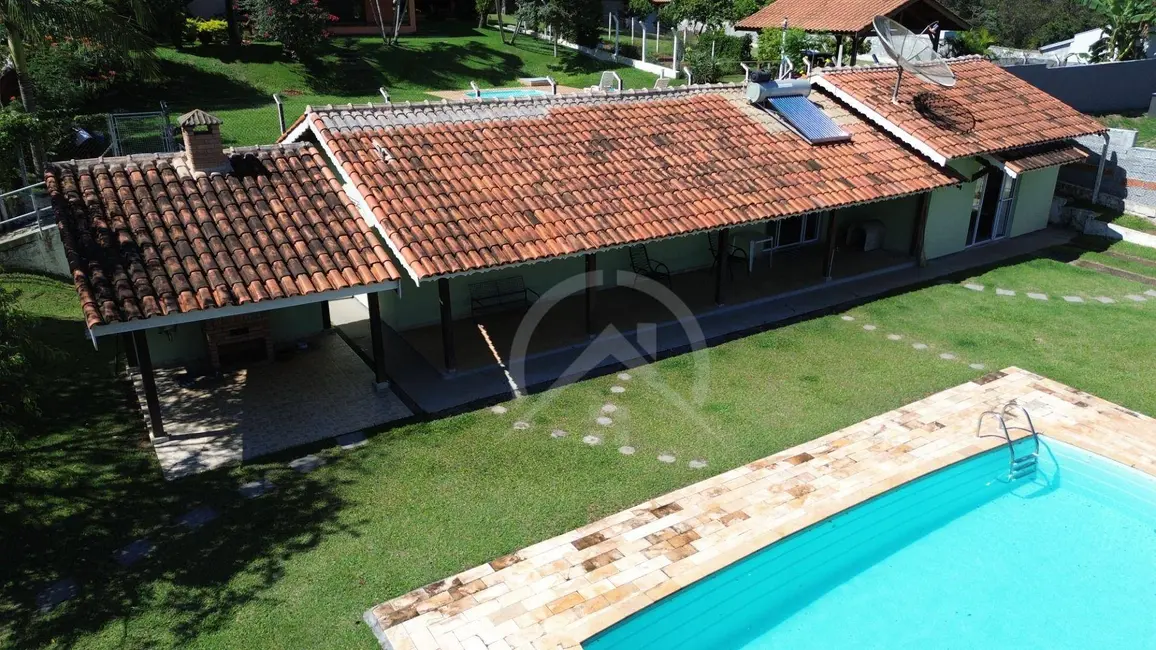 Foto 1 de Chácara com 2 quartos para alugar, 2000m2 em Vila Dom Pedro, Atibaia - SP