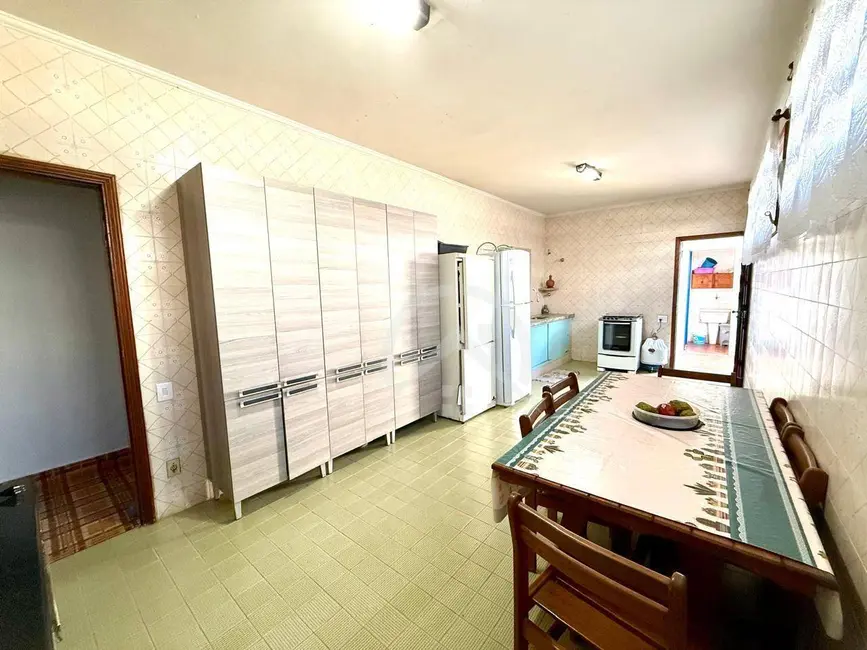 Foto 9 de Casa com 3 quartos à venda, 429m2 em Atibaia - SP