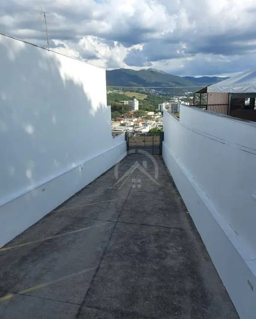 Armazém / Galpão para alugar, 466m2 em Centro, Atibaia - SP - imagem 3 Foto 3 de Armazém / Galpão para alugar, 466m2 em Centro, Atibaia - SP