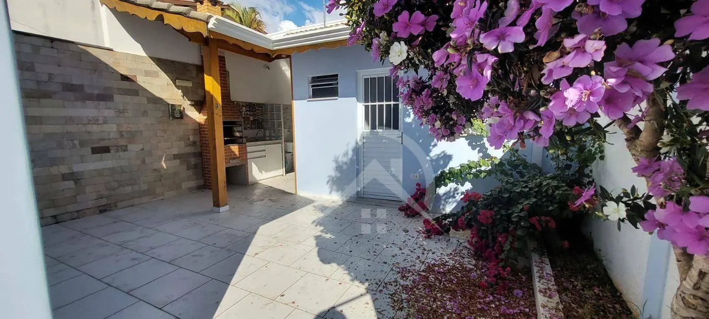 Foto 1 de Casa com 2 quartos para alugar, 147m2 em Loteamento Loanda, Atibaia - SP