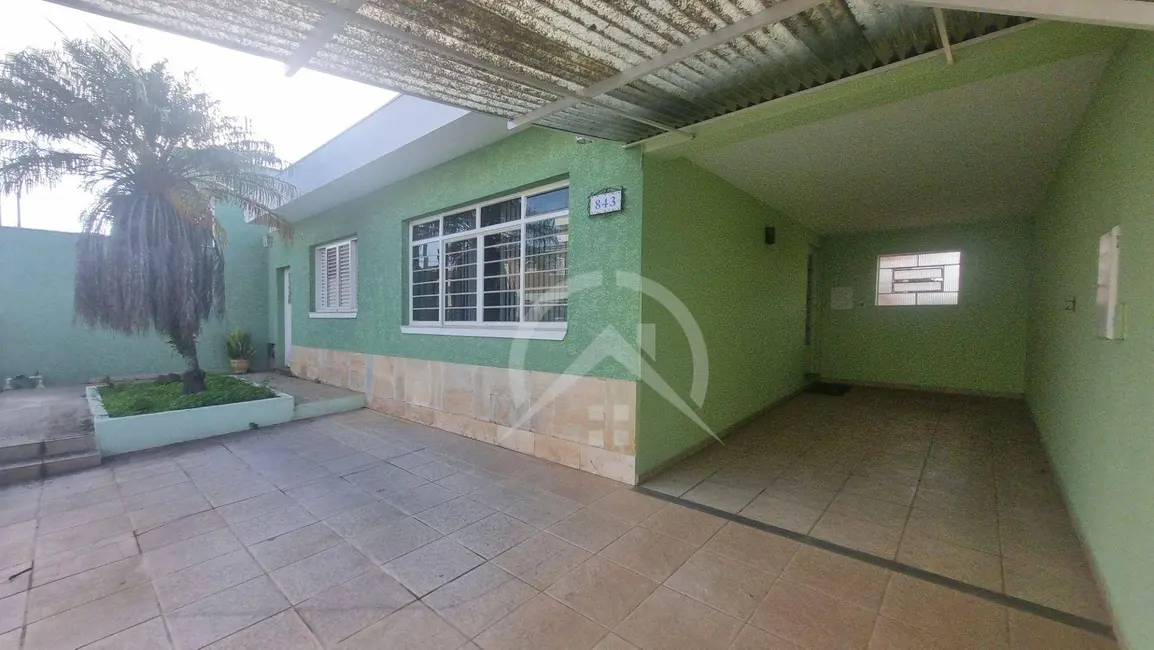 Foto 2 de Casa com 3 quartos para alugar, 200m2 em Centro, Atibaia - SP