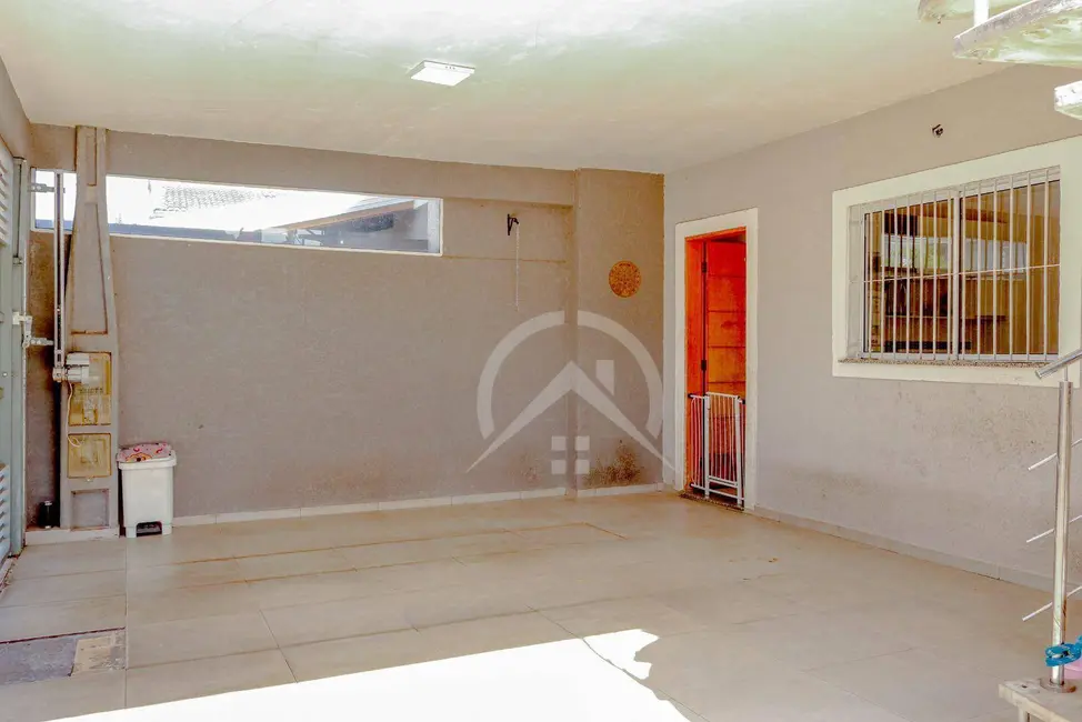 Sobrado com 3 quartos à venda, 175m2 em Jardim das Cerejeiras, Atibaia - SP - imagem 3 Foto 3 de Sobrado com 3 quartos à venda, 175m2 em Jardim das Cerejeiras, Atibaia - SP