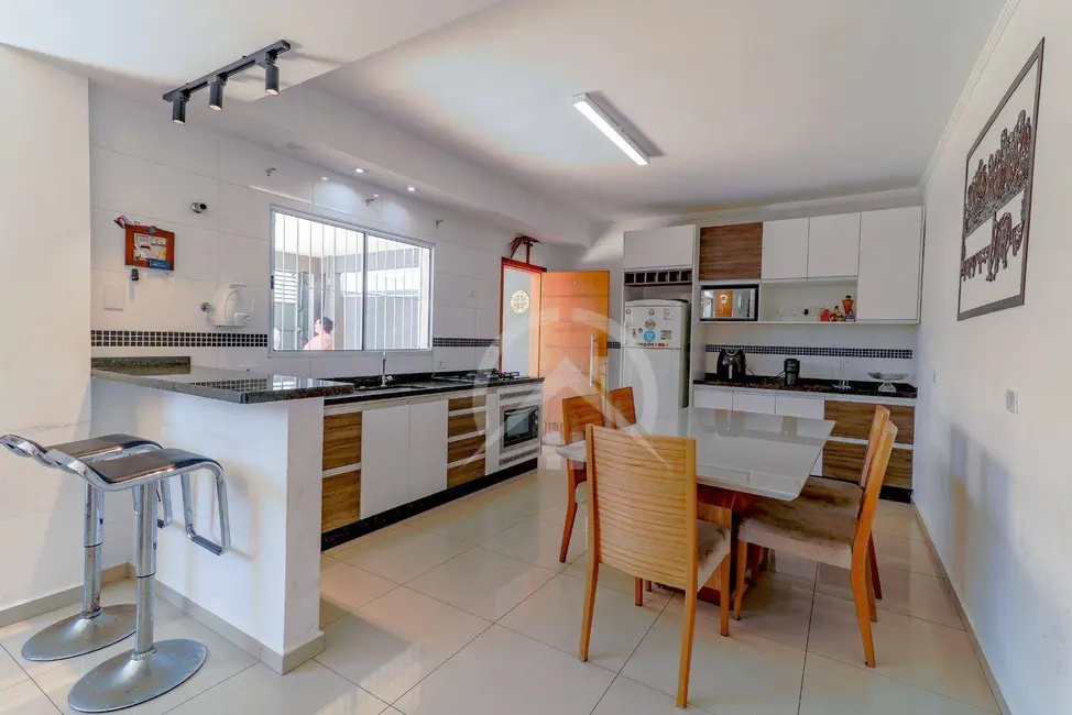 Sobrado com 3 quartos à venda, 175m2 em Jardim das Cerejeiras, Atibaia - SP - imagem 7 Foto 7 de Sobrado com 3 quartos à venda, 175m2 em Jardim das Cerejeiras, Atibaia - SP