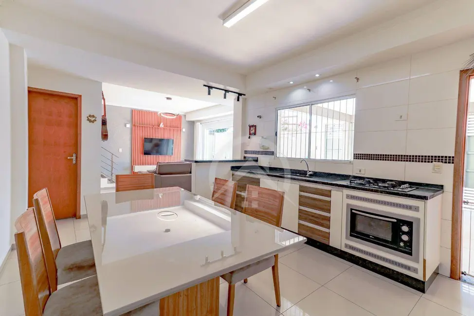 Sobrado com 3 quartos à venda, 175m2 em Jardim das Cerejeiras, Atibaia - SP - imagem 8 Foto 8 de Sobrado com 3 quartos à venda, 175m2 em Jardim das Cerejeiras, Atibaia - SP