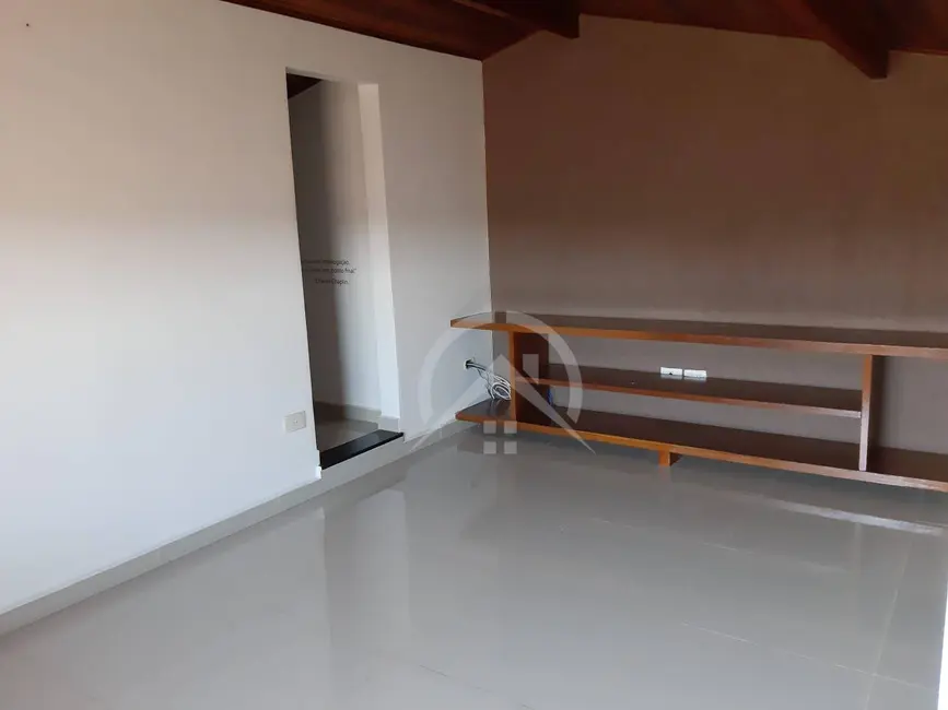 Casa com 2 quartos à venda, 161m2 em Parque dos Coqueiros, Atibaia - SP - imagem 4 Foto 4 de Casa com 2 quartos à venda, 161m2 em Parque dos Coqueiros, Atibaia - SP