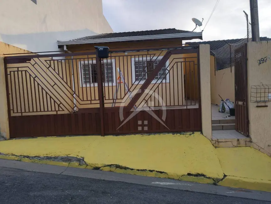 Foto 2 de Casa com 2 quartos à venda, 176m2 em Atibaia - SP