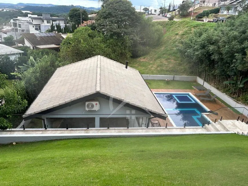 Foto 2 de Casa com 3 quartos à venda, 800m2 em Atibaia - SP