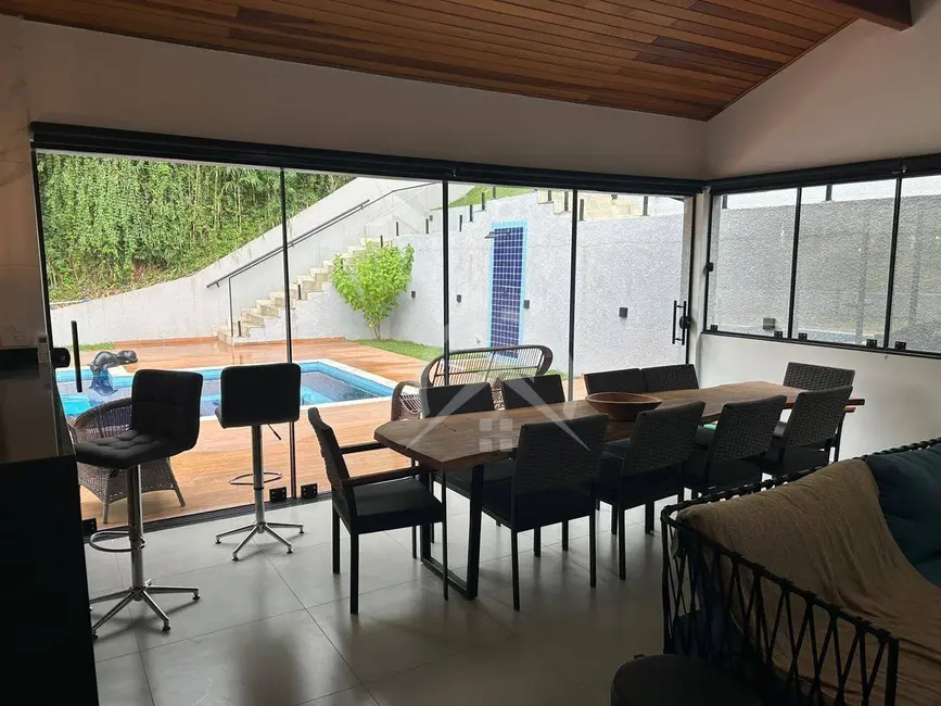 Foto 9 de Casa com 3 quartos à venda, 800m2 em Atibaia - SP