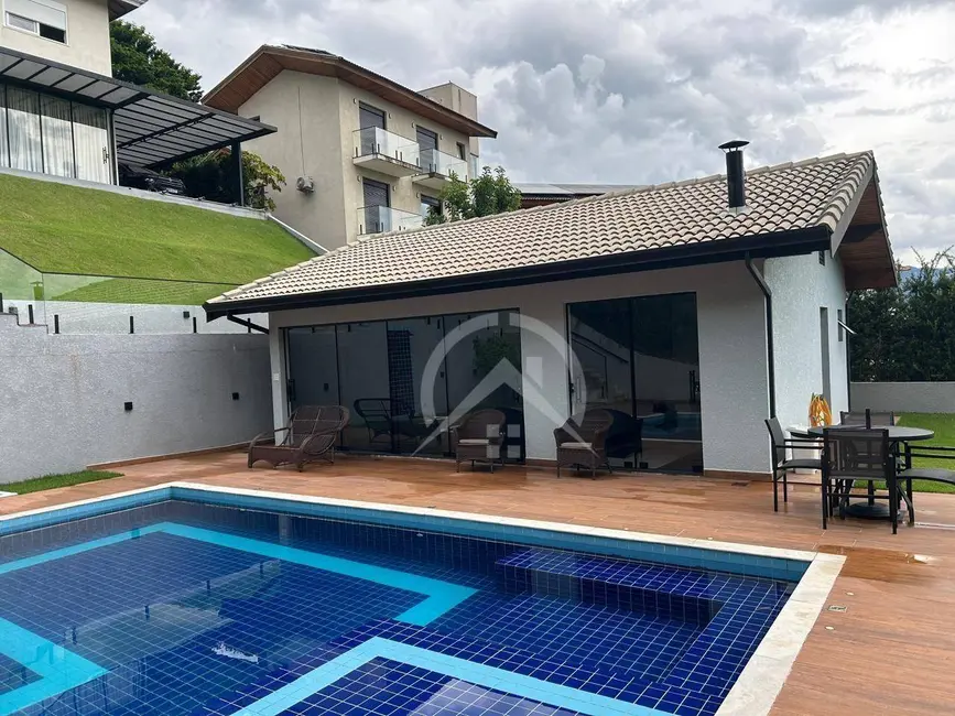 Foto 4 de Casa com 3 quartos à venda, 800m2 em Atibaia - SP