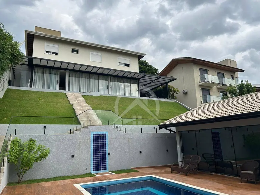 Foto 1 de Casa com 3 quartos à venda, 800m2 em Atibaia - SP