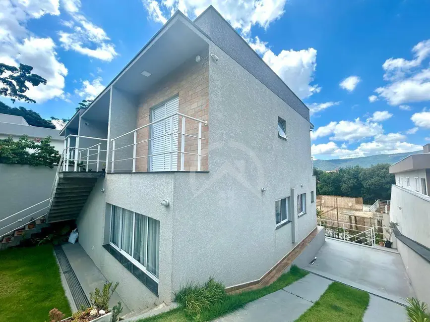 Foto 1 de Sobrado com 3 quartos à venda, 450m2 em Jardim Paulista, Atibaia - SP
