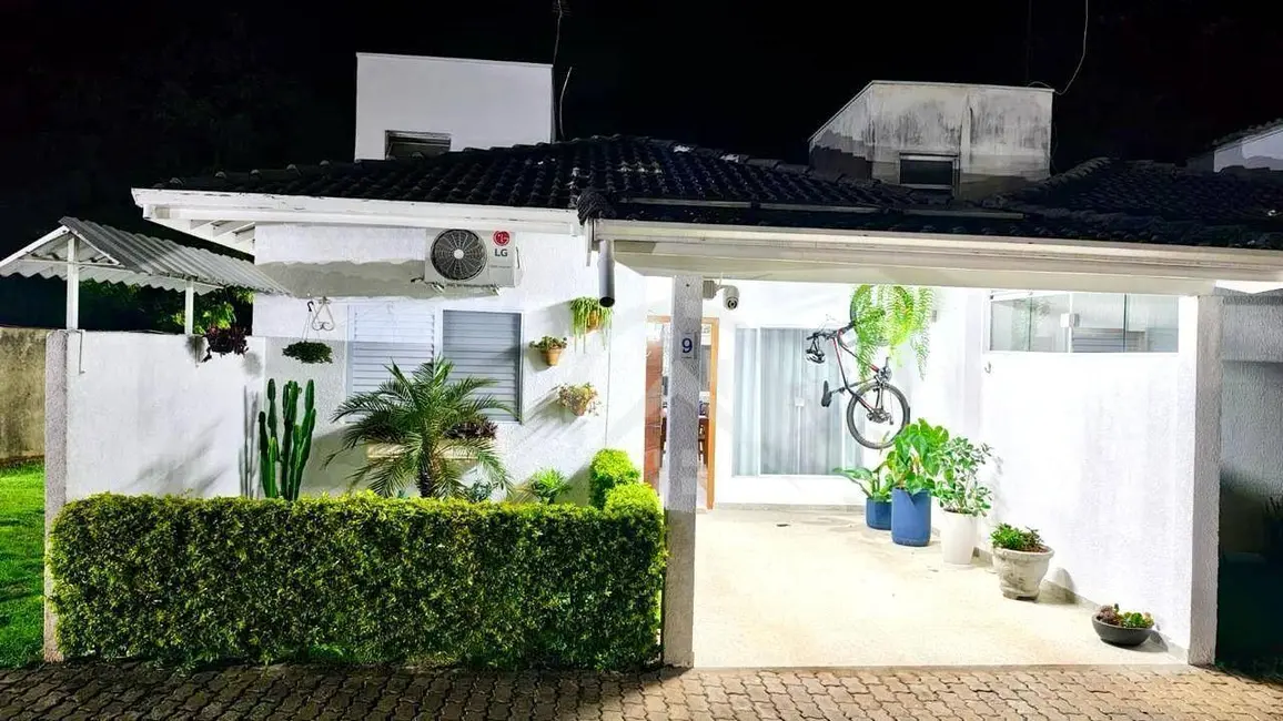 Casa com 2 quartos à venda, 163m2 em Atibaia - SP - imagem 1 Foto 1 de Casa com 2 quartos à venda, 163m2 em Atibaia - SP