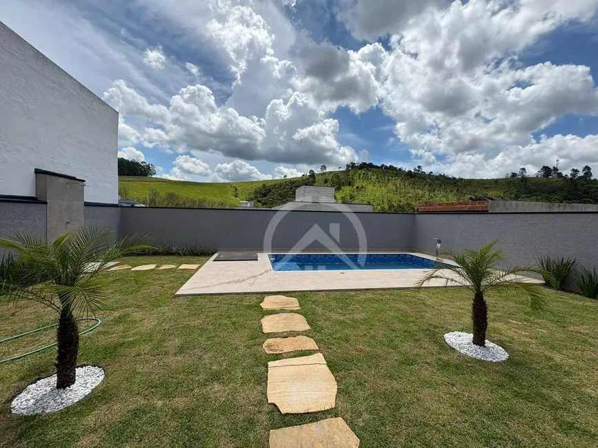 Casa com 3 quartos à venda, 384m2 em Atibaia - SP - imagem 3 Foto 3 de Casa com 3 quartos à venda, 384m2 em Atibaia - SP