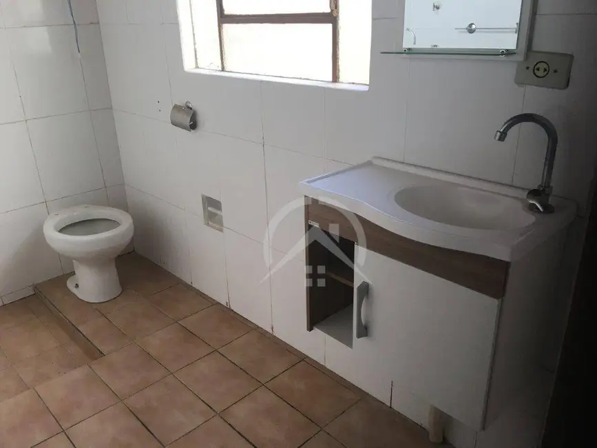 Foto 3 de Casa com 3 quartos para alugar, 120m2 em Jardim Brasil, Atibaia - SP