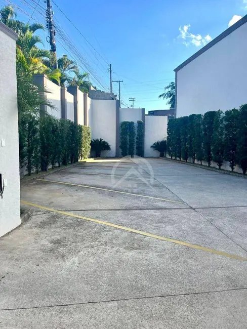 Foto 2 de Sobrado com 2 quartos à venda, 100m2 em Jardim Estância Brasil, Atibaia - SP