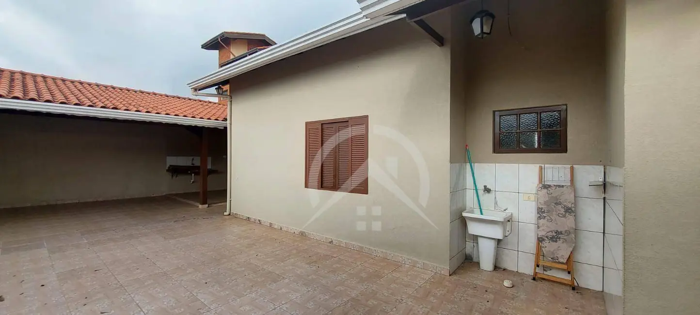 Foto 2 de Casa com 2 quartos à venda, 250m2 em Jardim Jaraguá, Atibaia - SP