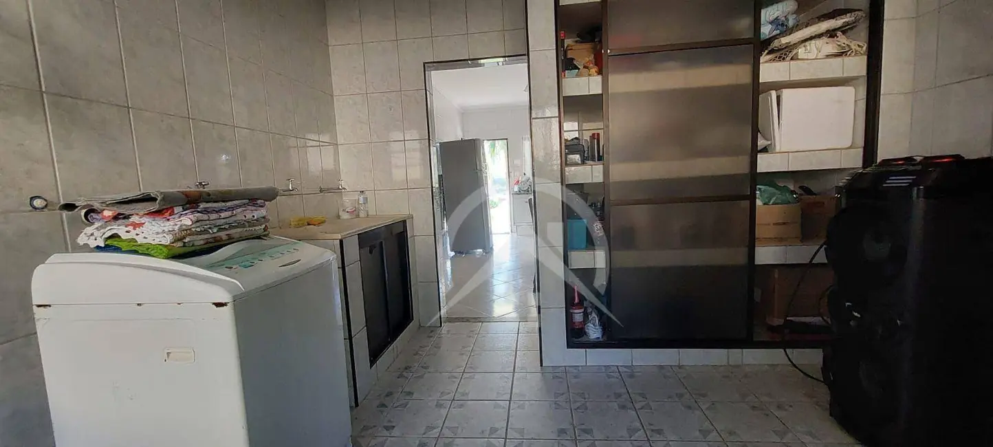 Foto 3 de Chácara com 6 quartos à venda e para alugar, 1400m2 em Jardim Estância Brasil, Atibaia - SP