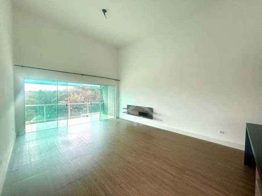 Sobrado com 3 quartos à venda, 250m2 em Jardim Paulista, Atibaia - SP - imagem 3 Foto 3 de Sobrado com 3 quartos à venda, 250m2 em Jardim Paulista, Atibaia - SP