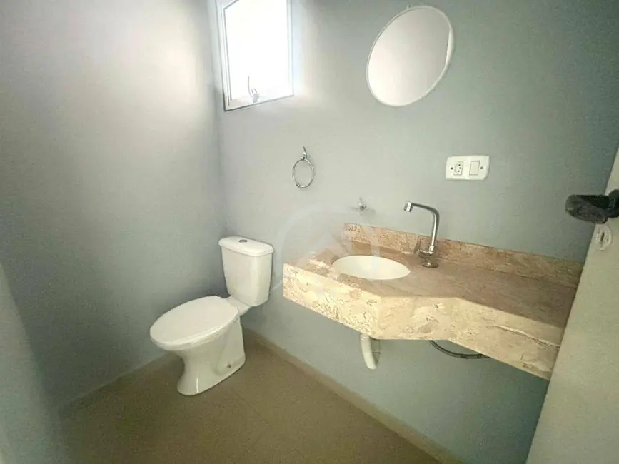Sobrado com 3 quartos à venda, 250m2 em Jardim Paulista, Atibaia - SP - imagem 8 Foto 8 de Sobrado com 3 quartos à venda, 250m2 em Jardim Paulista, Atibaia - SP