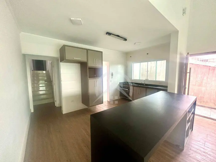 Sobrado com 3 quartos à venda, 250m2 em Jardim Paulista, Atibaia - SP - imagem 1 Foto 1 de Sobrado com 3 quartos à venda, 250m2 em Jardim Paulista, Atibaia - SP