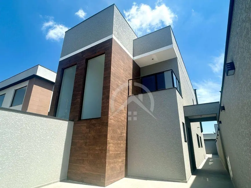 Foto 1 de Sobrado com 3 quartos à venda, 210m2 em Vila Petrópolis, Atibaia - SP