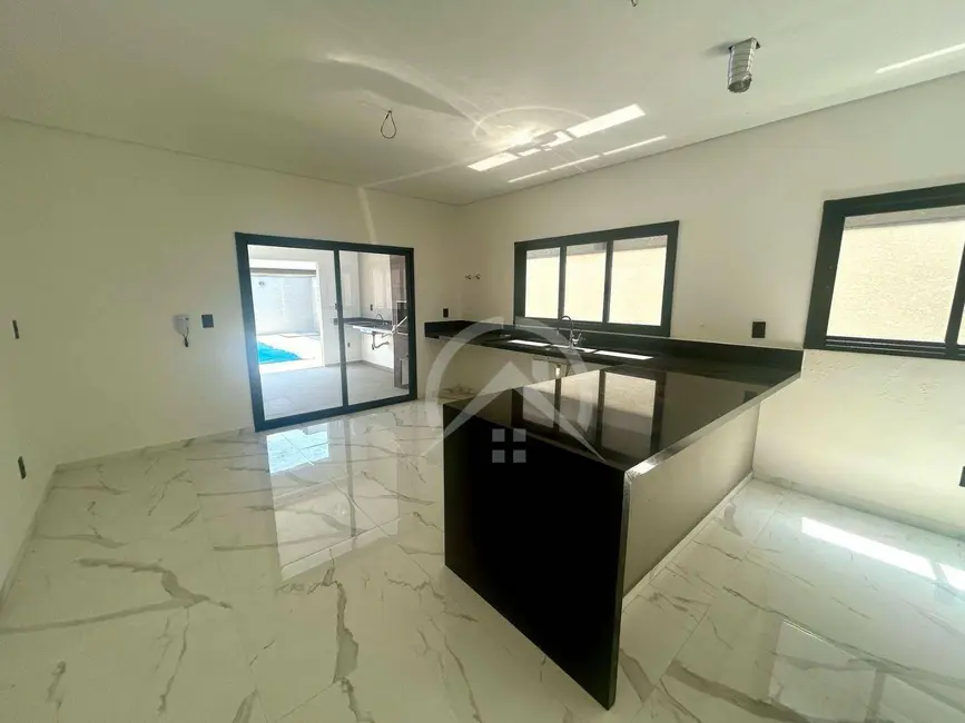 Foto 3 de Sobrado com 3 quartos à venda, 210m2 em Vila Petrópolis, Atibaia - SP