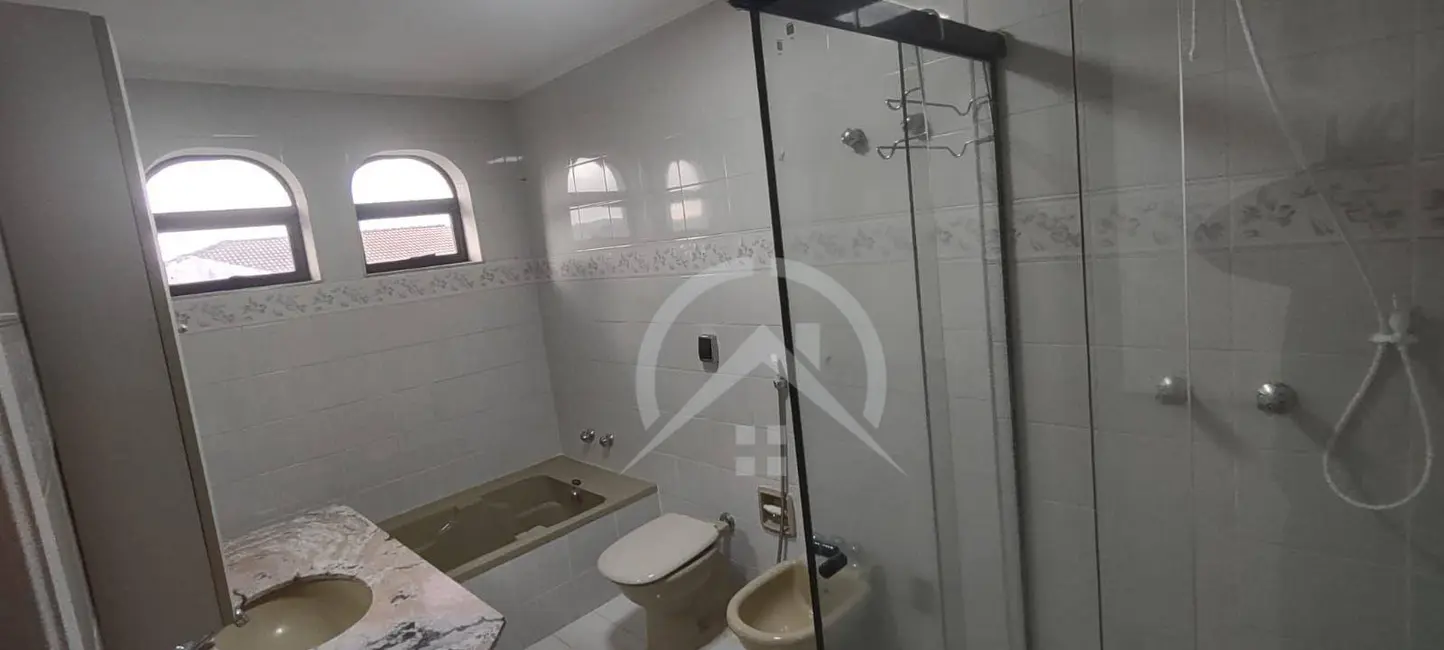 Foto 3 de Apartamento com 3 quartos para alugar, 354m2 em Centro, Atibaia - SP