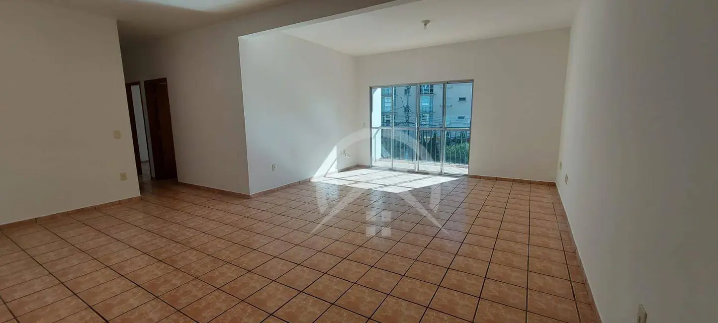 Foto 1 de Apartamento com 3 quartos para alugar, 120m2 em Atibaia Jardim, Atibaia - SP