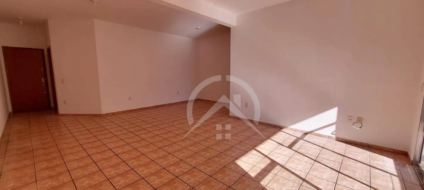 Foto 2 de Apartamento com 3 quartos para alugar, 120m2 em Atibaia Jardim, Atibaia - SP