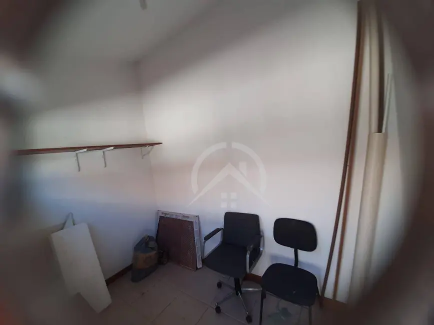 Casa com 3 quartos para alugar, 670m2 em Vila Santista, Atibaia - SP - imagem 9 Foto 9 de Casa com 3 quartos para alugar, 670m2 em Vila Santista, Atibaia - SP