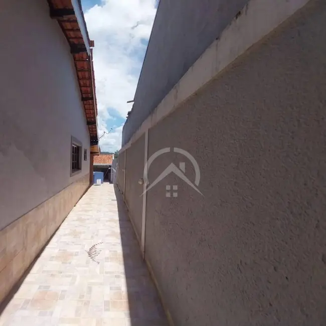 Casa com 3 quartos para alugar, 510m2 em Jardim Shangri-Lá, Atibaia - SP - imagem 5 Foto 5 de Casa com 3 quartos para alugar, 510m2 em Jardim Shangri-Lá, Atibaia - SP