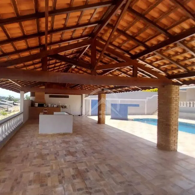 Casa com 3 quartos para alugar, 510m2 em Jardim Shangri-Lá, Atibaia - SP - imagem 9 Foto 9 de Casa com 3 quartos para alugar, 510m2 em Jardim Shangri-Lá, Atibaia - SP