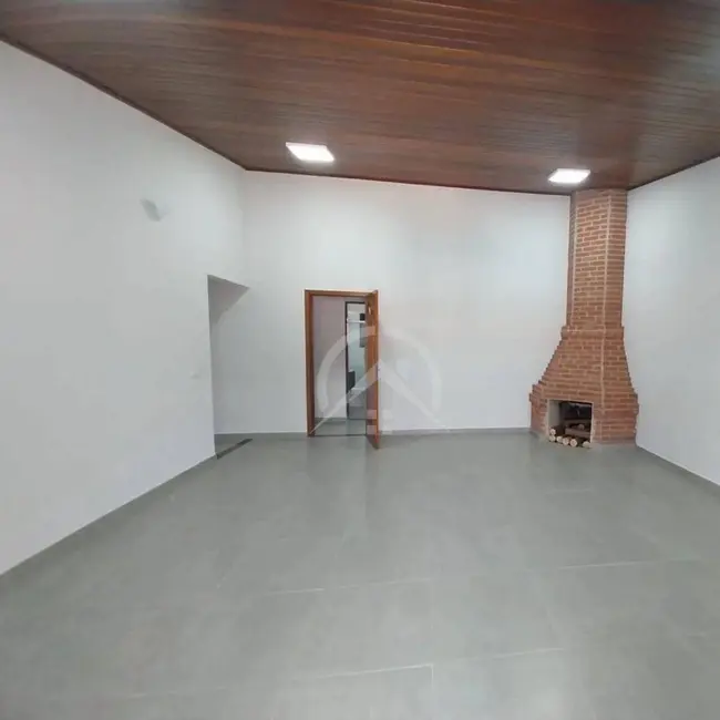 Casa com 3 quartos para alugar, 510m2 em Jardim Shangri-Lá, Atibaia - SP - imagem 8 Foto 8 de Casa com 3 quartos para alugar, 510m2 em Jardim Shangri-Lá, Atibaia - SP